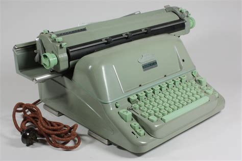 hermes ambassador typewriter.